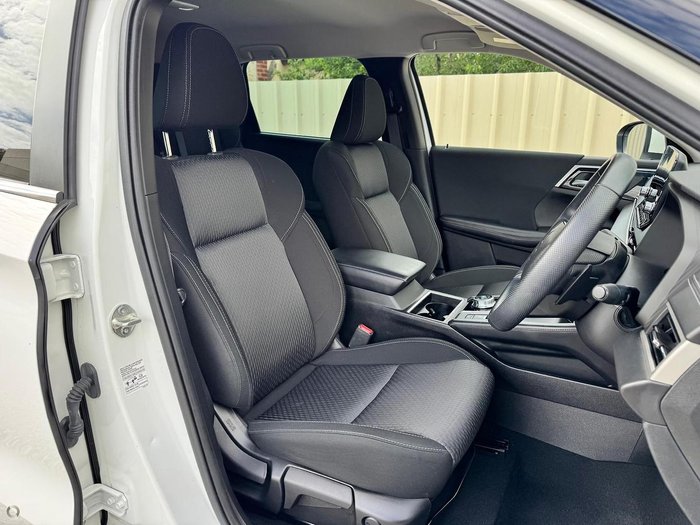 2022 Mitsubishi Outlander LS