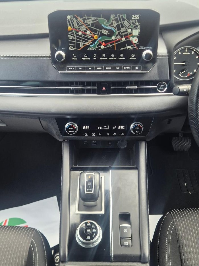 2022 Mitsubishi Outlander LS