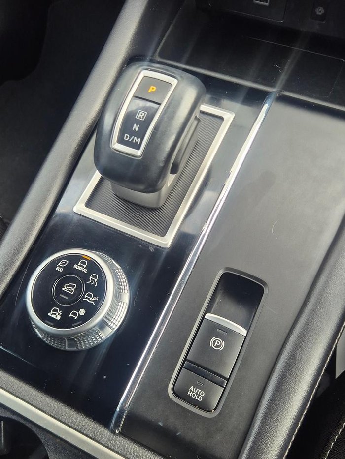 2022 Mitsubishi Outlander LS