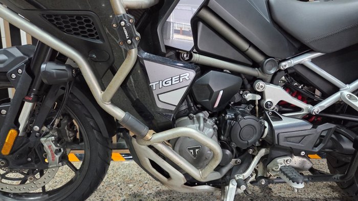 2024 Triumph TIGER 1200 GT EXPLORER Black