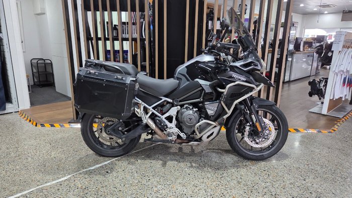 2024 Triumph TIGER 1200 GT EXPLORER Black
