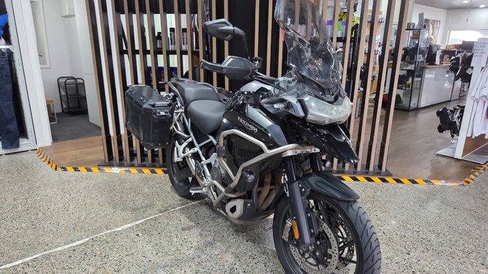 2024 Triumph TIGER 1200 GT EXPLORER Black