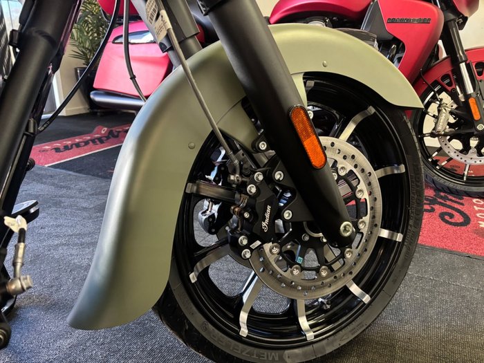 2025 Indian SPRINGFIELD DARK HORSE Green