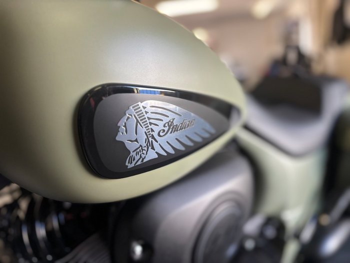 2025 Indian SPRINGFIELD DARK HORSE Green