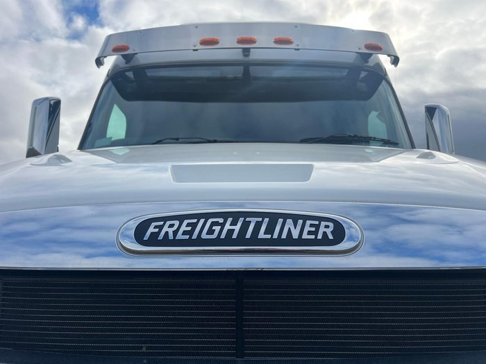 2024 Freightliner Cascadia
