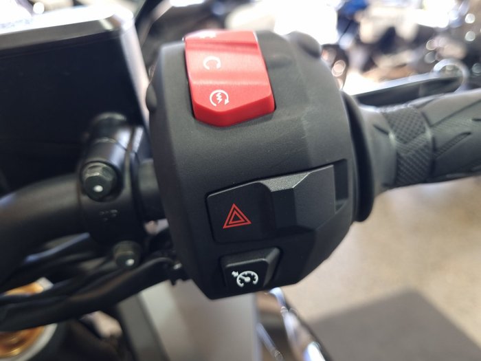 2025 Suzuki GSX-S1000GT Black