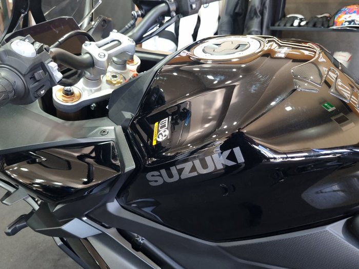 2025 Suzuki GSX-S1000GT Black