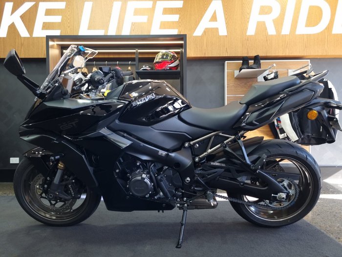 2025 Suzuki GSX-S1000GT Black