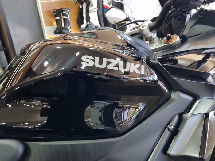 2025 Suzuki GSX-S1000GT Black
