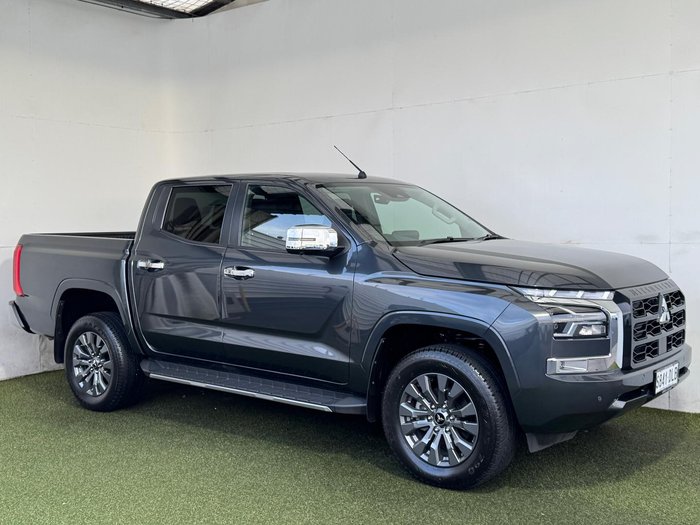 2025 Mitsubishi Triton GLS