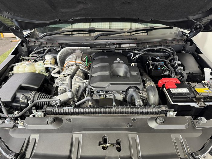 2025 Mitsubishi Triton GLS