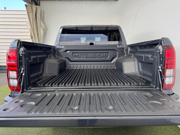 2025 Mitsubishi Triton GLS