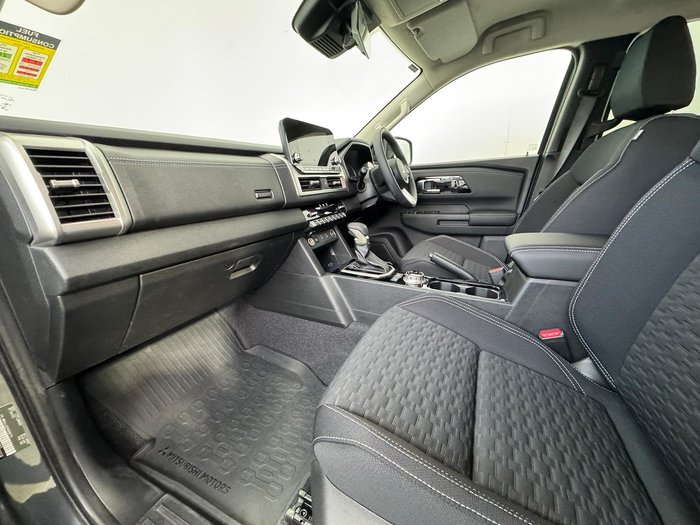 2025 Mitsubishi Triton GLS