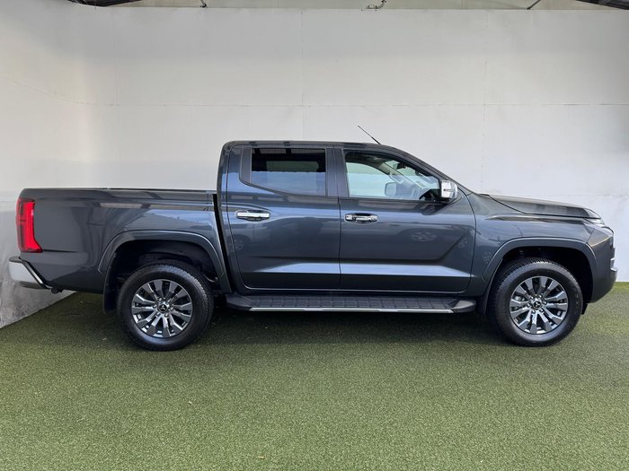 2025 Mitsubishi Triton GLS
