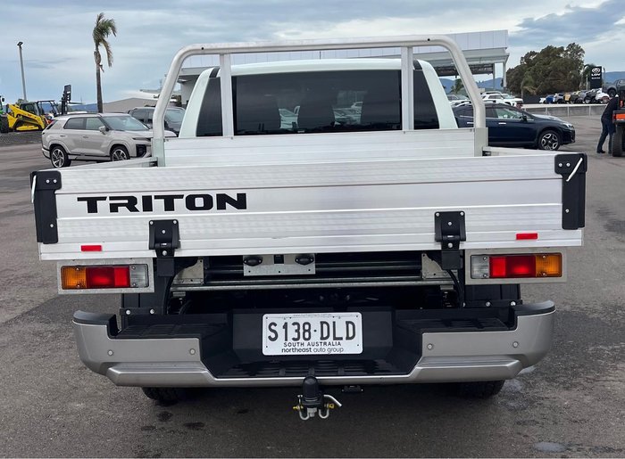 2025 Mitsubishi Triton GLX+