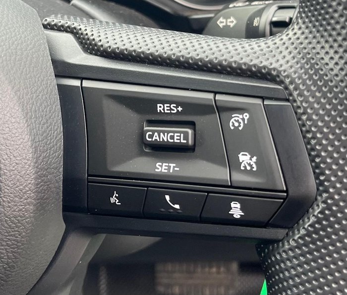 2025 Mitsubishi Triton GLX+