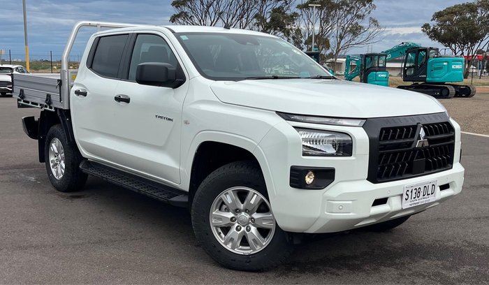 2025 Mitsubishi Triton GLX+