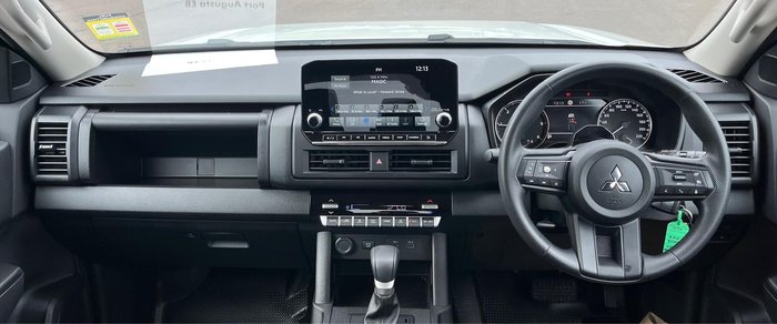 2025 Mitsubishi Triton GLX+