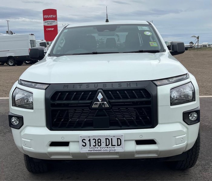 2025 Mitsubishi Triton GLX+