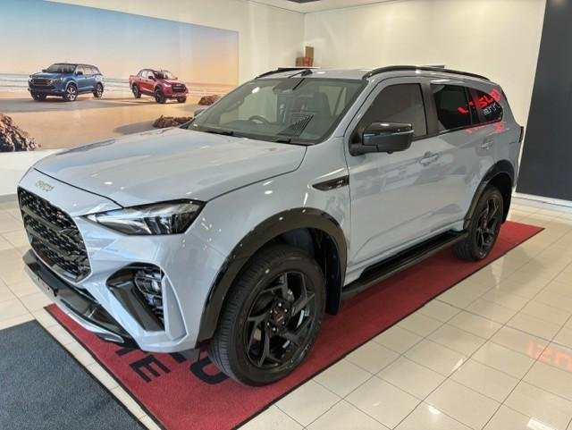 2026 Isuzu MU-X X-TERRAIN