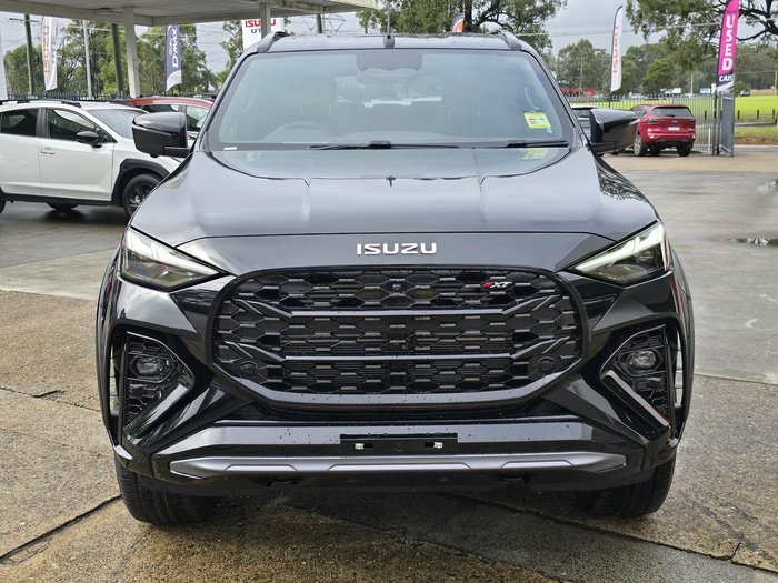 2026 Isuzu MU-X X-TERRAIN