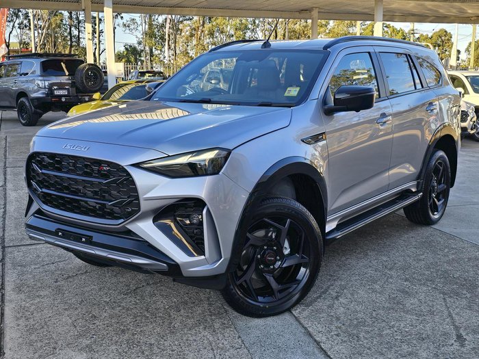 2026 Isuzu MU-X X-TERRAIN