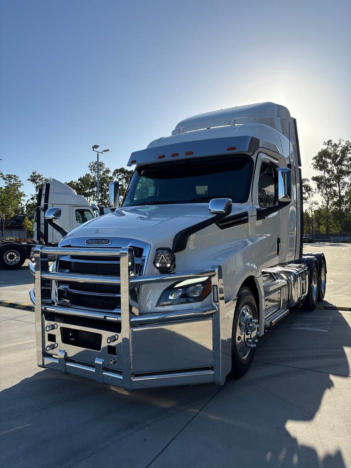 2024 Freightliner Cascadia