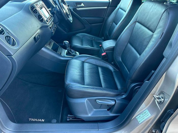 2015 Volkswagen Tiguan 155TSI R-Line