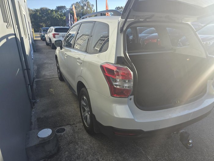 2014 Subaru Forester 2.5i