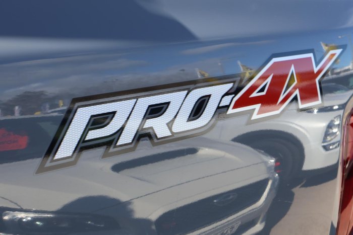 2022 Nissan Navara PRO-4X
