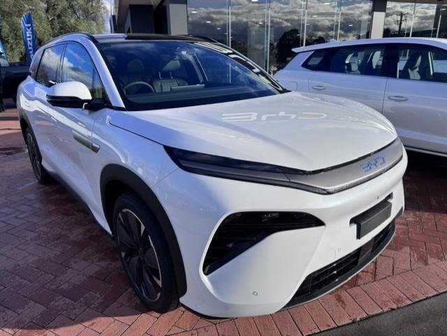 2026 BYD SEALION 8 Dynamic AWD