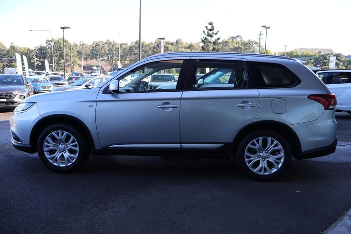 2019 Mitsubishi Outlander ES