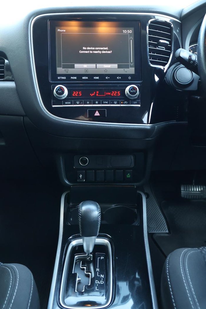 2019 Mitsubishi Outlander ES