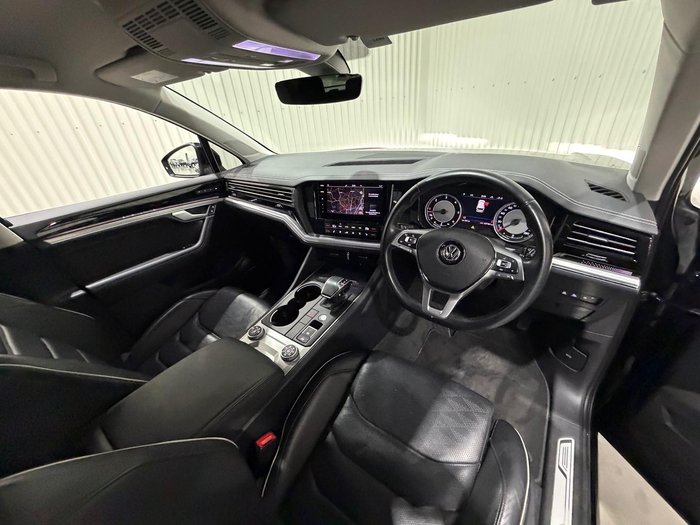 2019 Volkswagen Touareg 190TDI Launch Edition