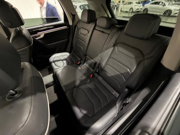 2019 Volkswagen Touareg 190TDI Launch Edition