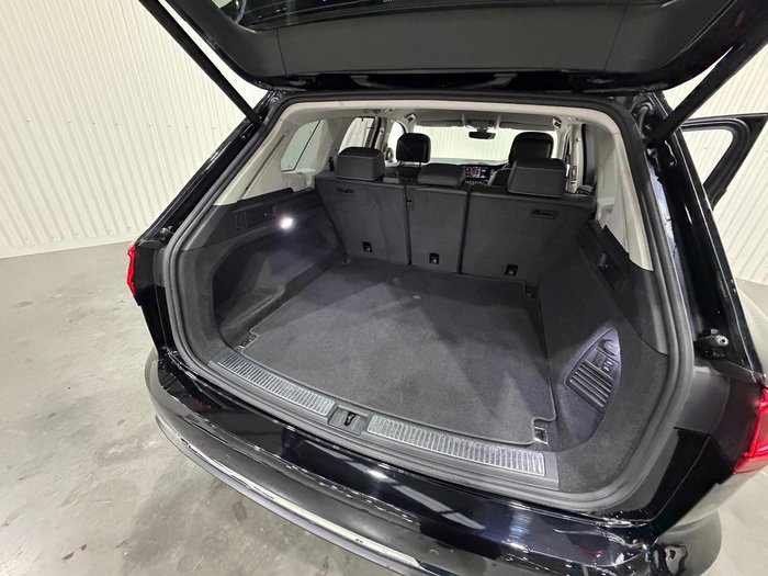 2019 Volkswagen Touareg 190TDI Launch Edition