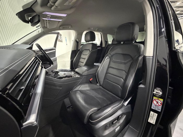 2019 Volkswagen Touareg 190TDI Launch Edition