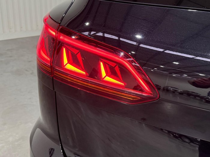 2019 Volkswagen Touareg 190TDI Launch Edition