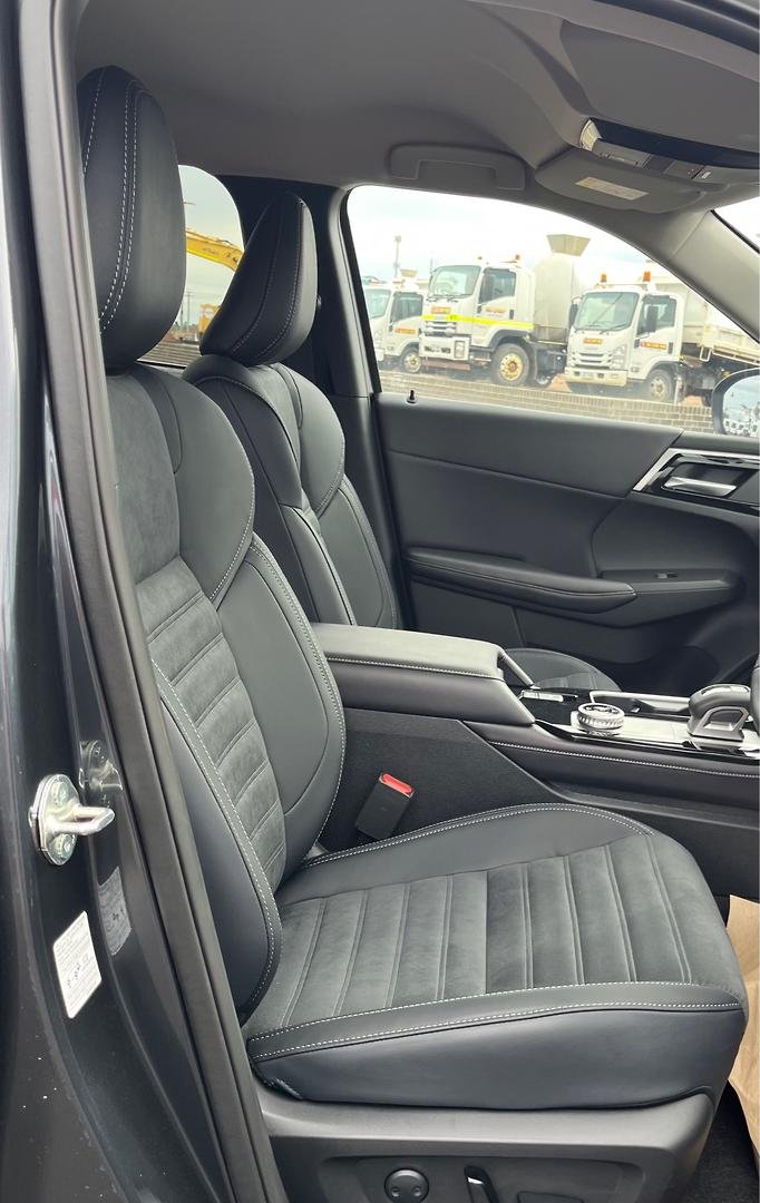 2025 Mitsubishi Outlander Aspire