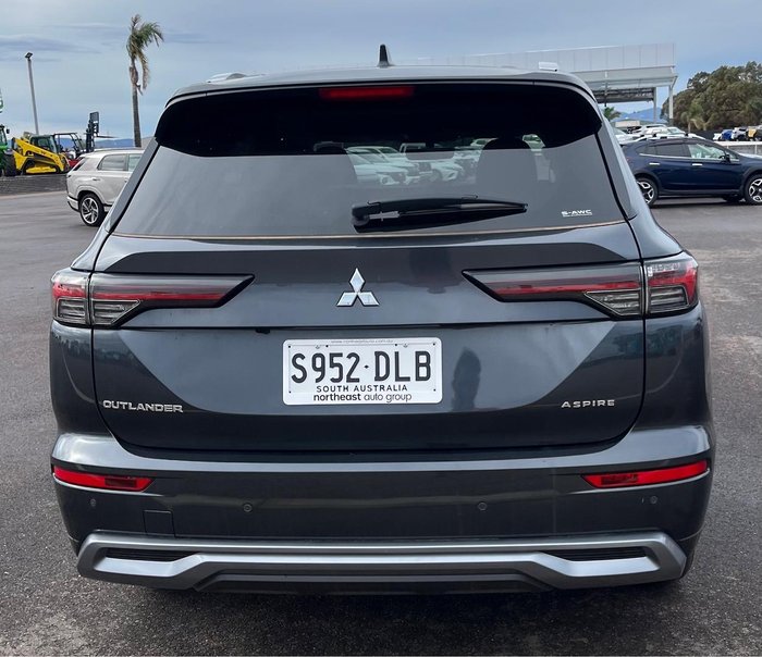 2025 Mitsubishi Outlander Aspire