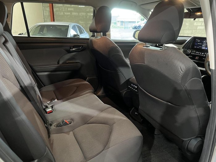 2024 Toyota Kluger GX