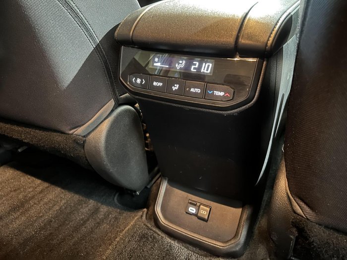 2024 Toyota Kluger GX