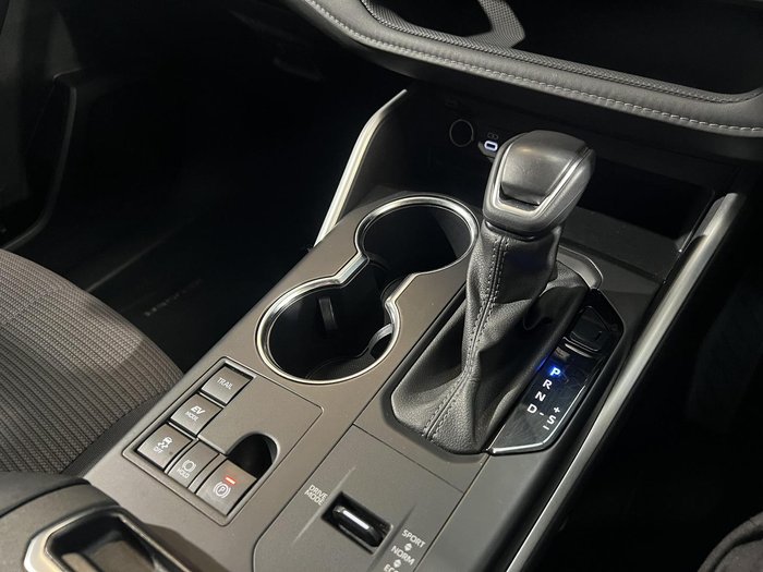 2024 Toyota Kluger GX