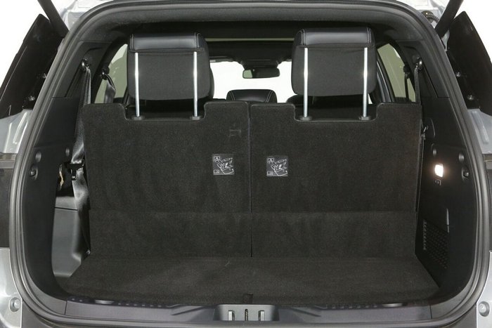 2025 Ford Everest Platinum