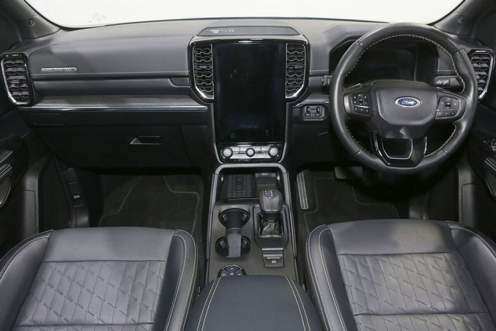 2025 Ford Everest Platinum