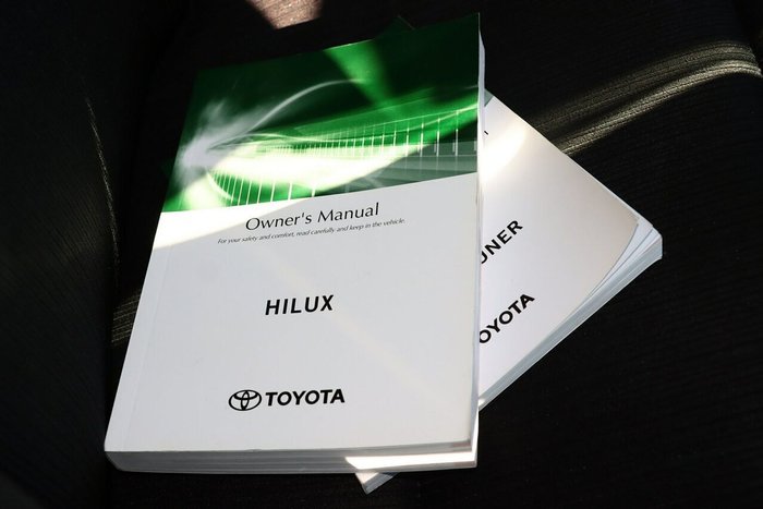 2020 Toyota Hilux SR