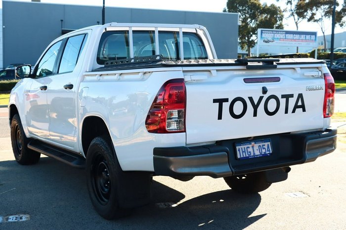 2020 Toyota Hilux SR