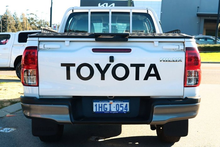 2020 Toyota Hilux SR