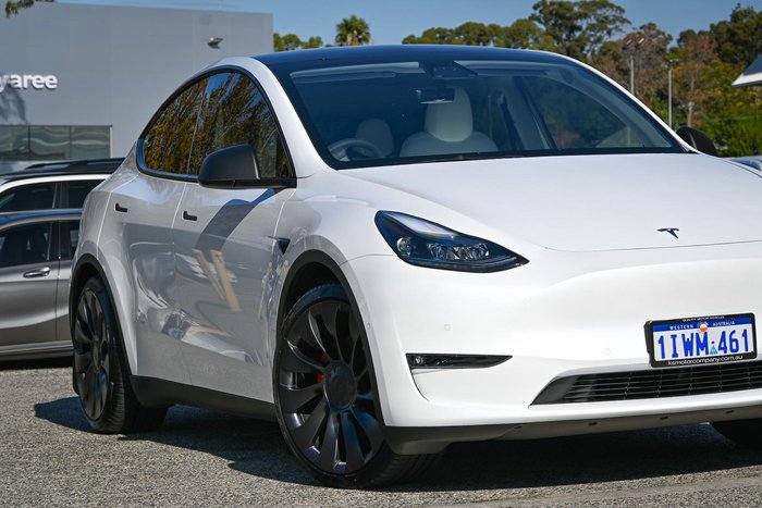 2023 Tesla Model Y Performance