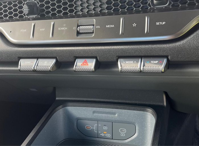 2025 Kia Tasman S